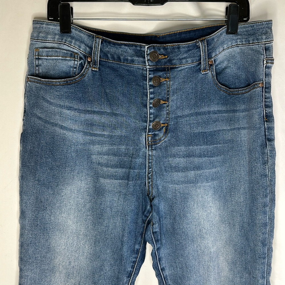 Grace & Lace skinny jeans size 16